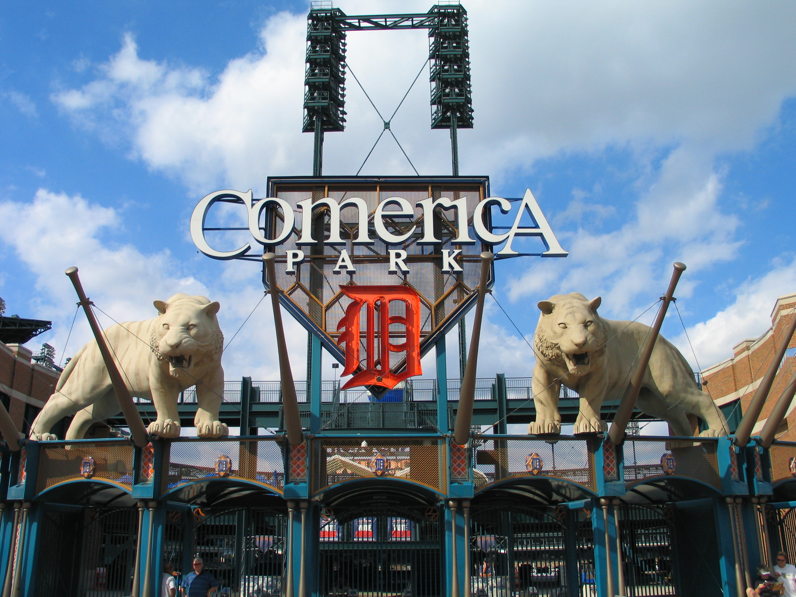 1998 : Comerica Bank Spends $66 Million For Naming Rights on Comerica Park
